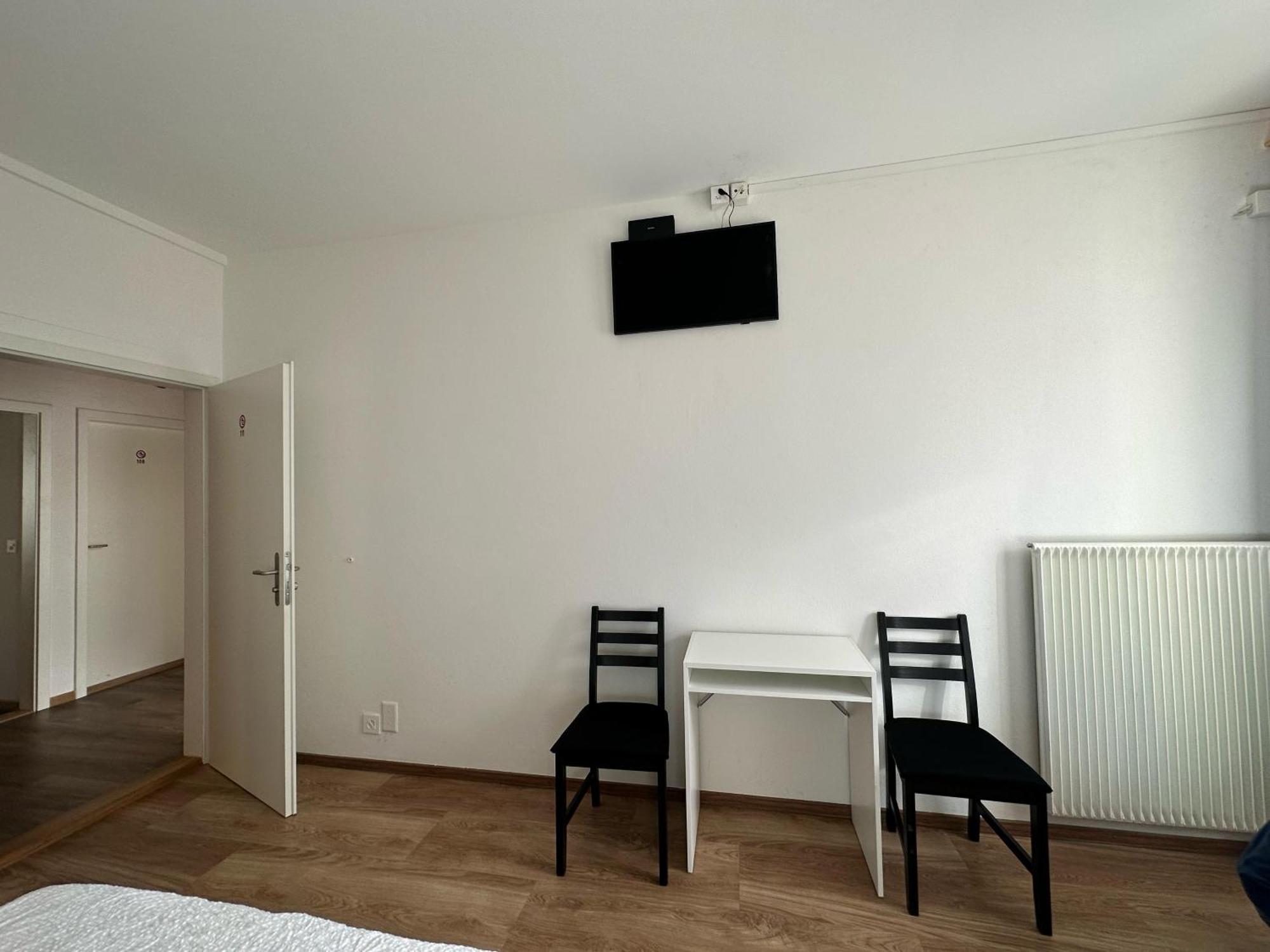 Hotel Christina Wilderswil Bagian luar foto