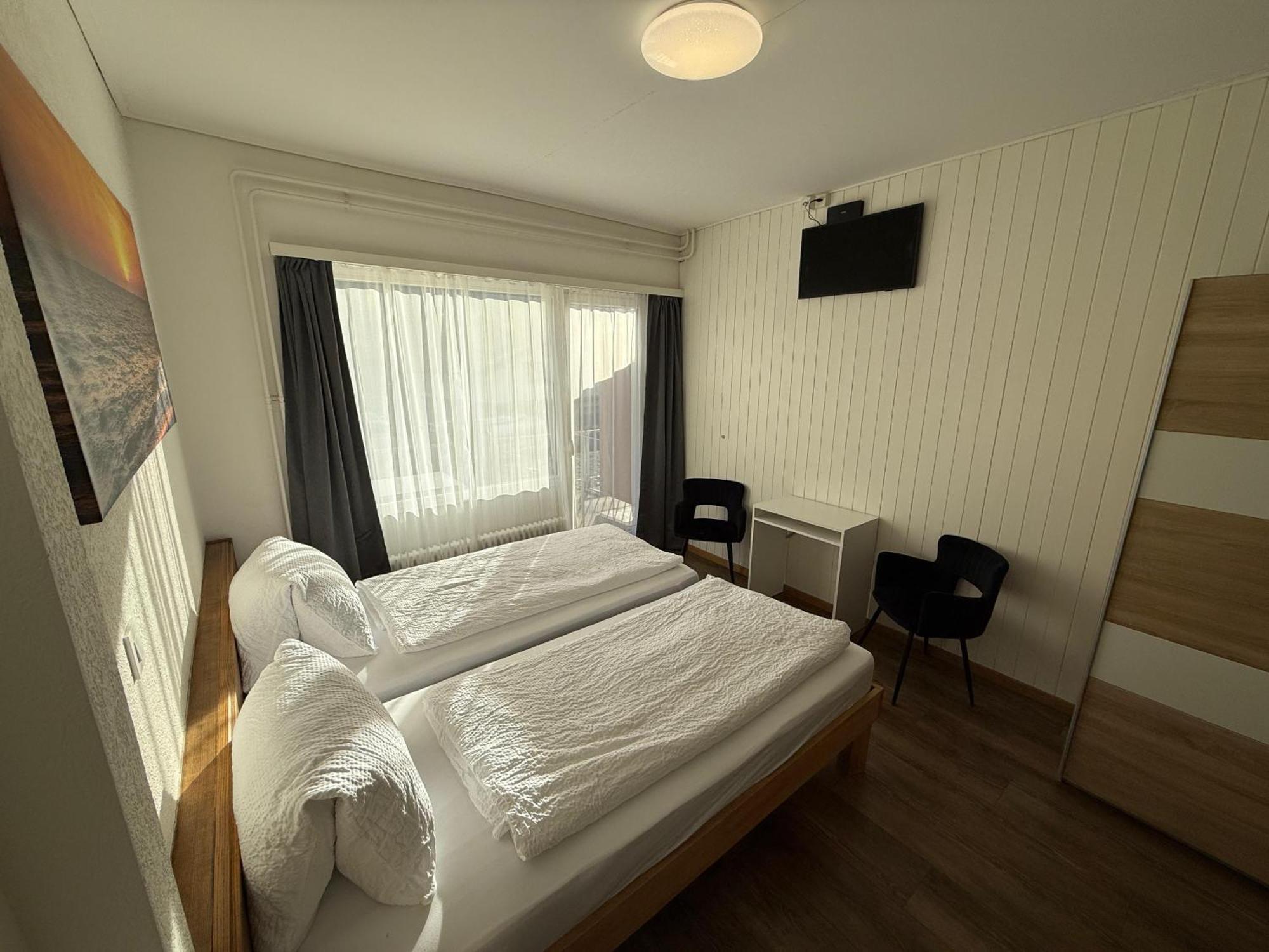 Hotel Christina Wilderswil Bagian luar foto