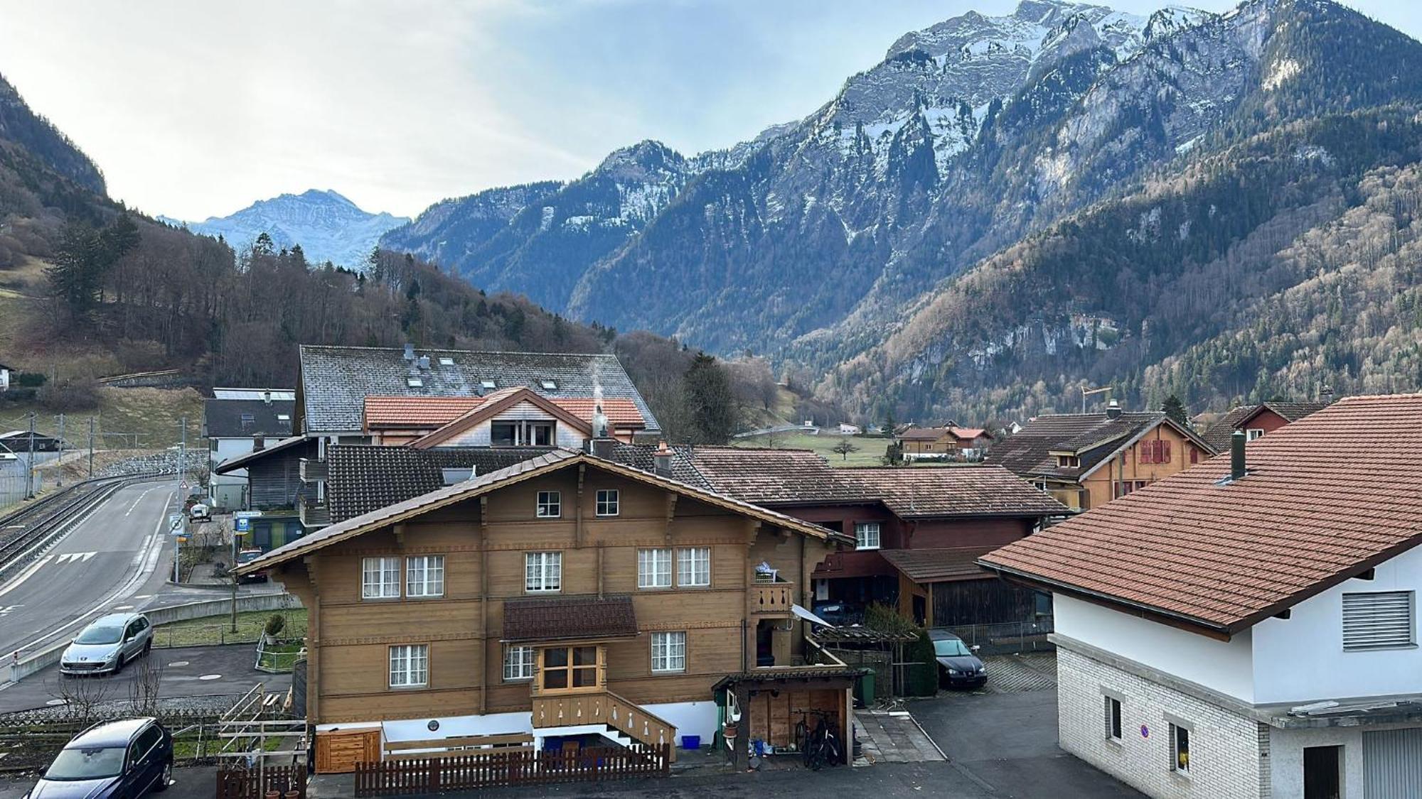 Hotel Christina Wilderswil Bagian luar foto