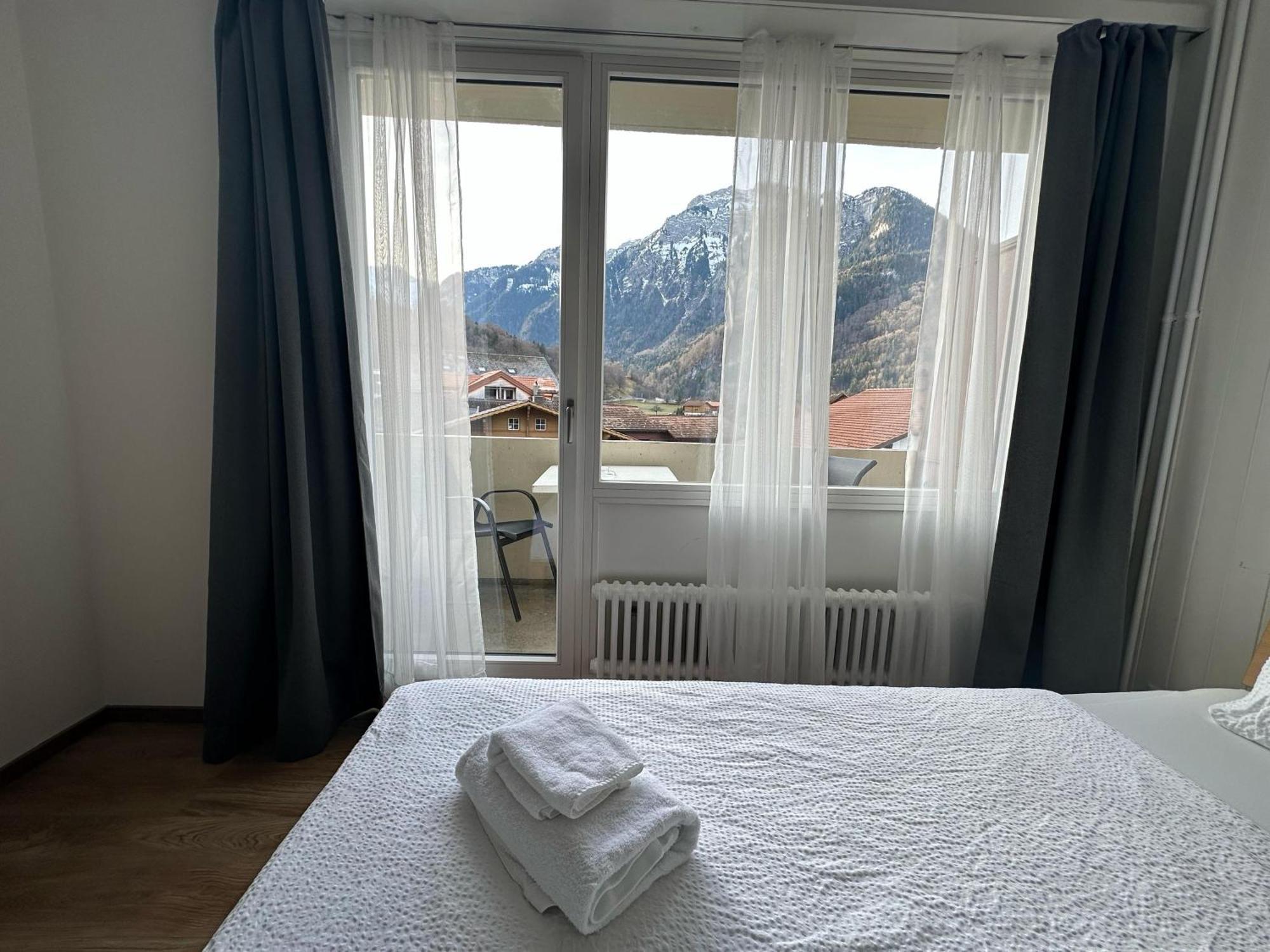 Hotel Christina Wilderswil Bagian luar foto